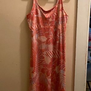 Columbia woman’s dress